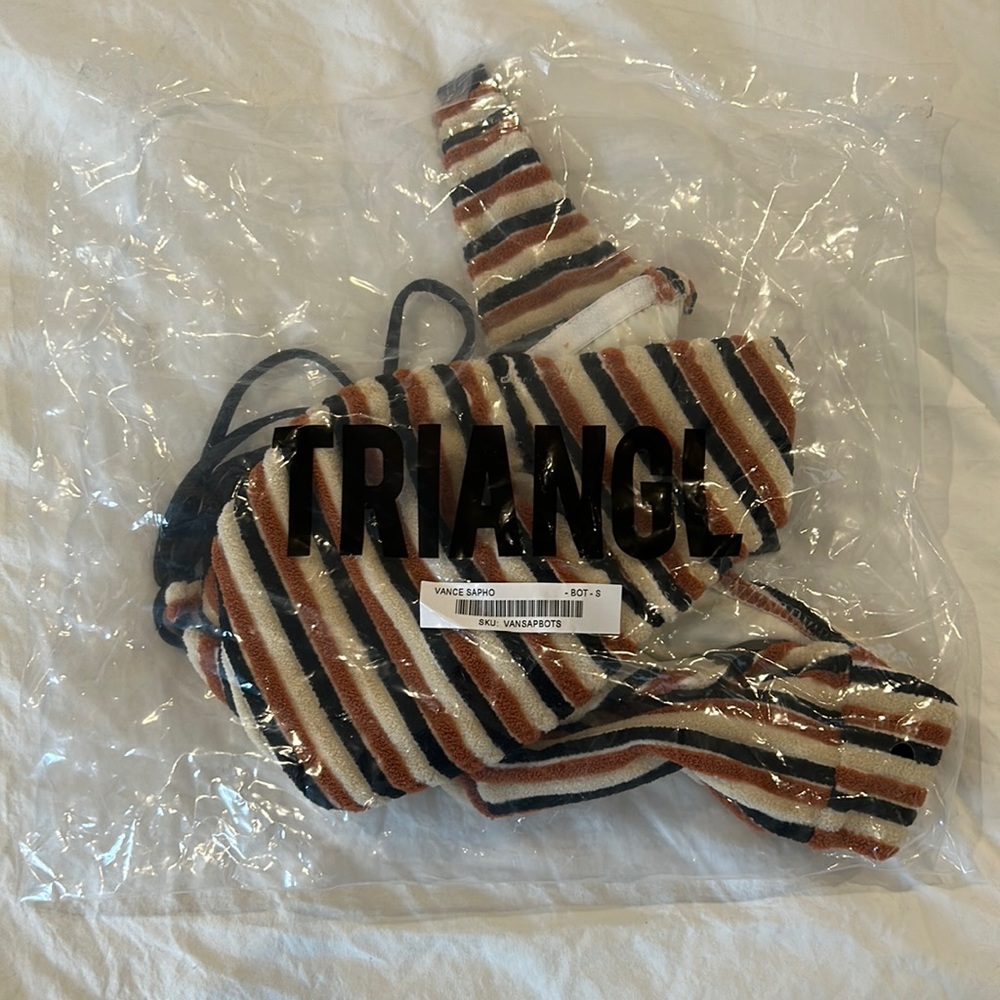 NEVER WORN Strapless Triangl Bathing Suit